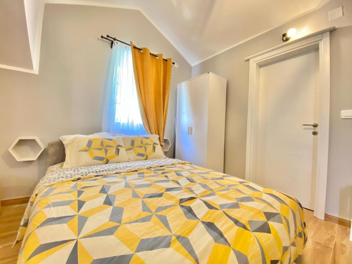 Villa Blanca Risan Buitenkant foto