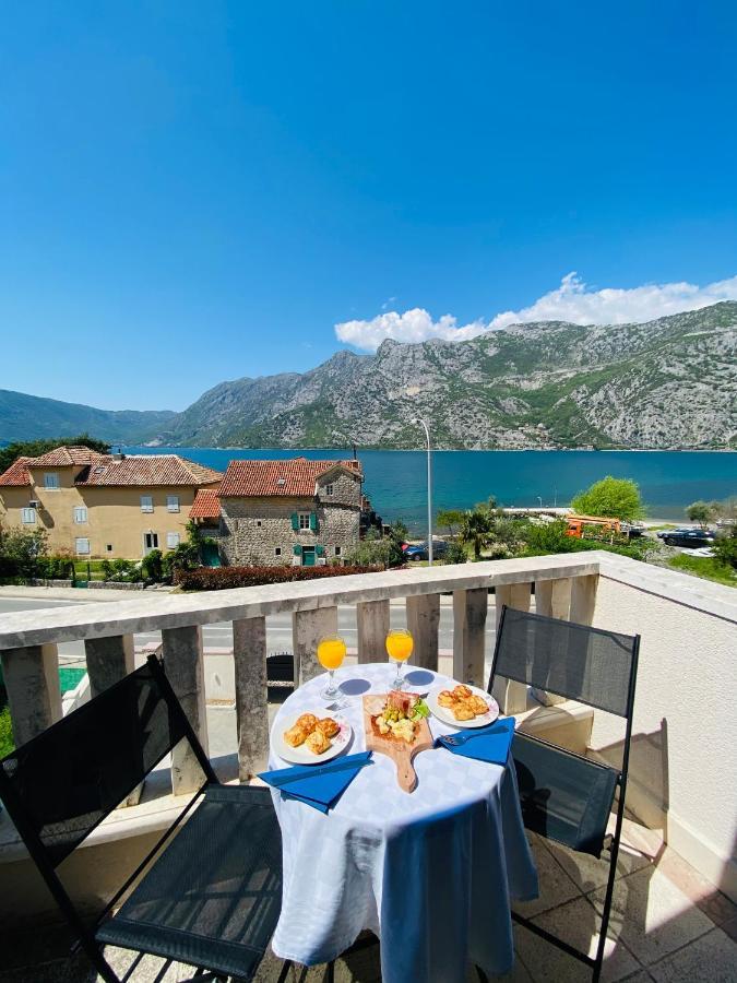 Villa Blanca Risan Buitenkant foto