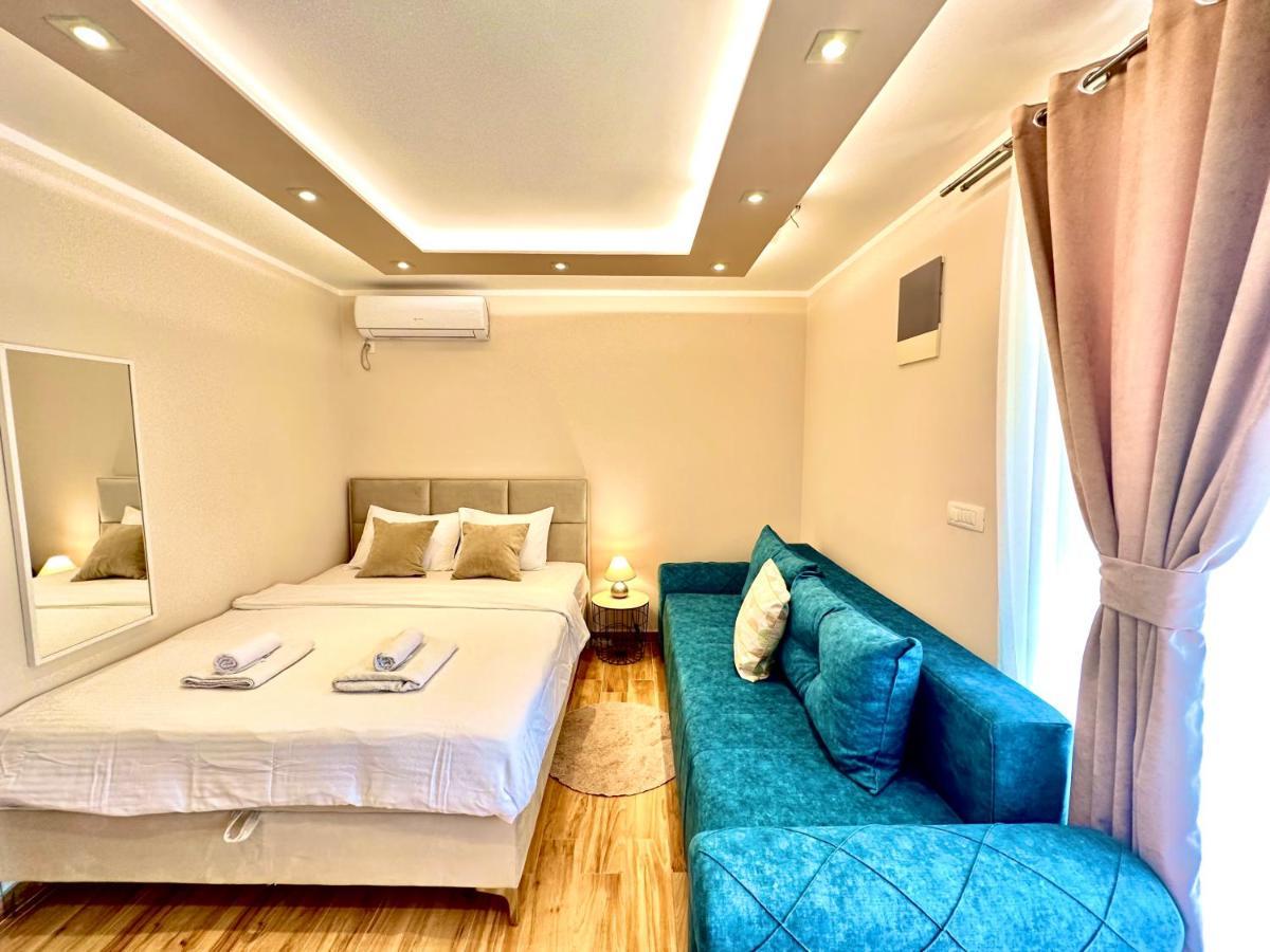 Villa Blanca Risan Buitenkant foto