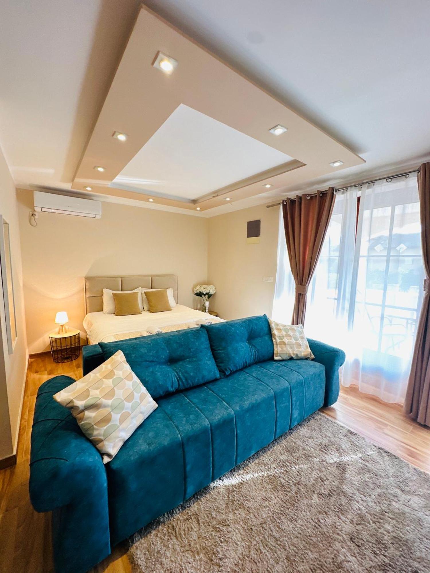 Villa Blanca Risan Buitenkant foto