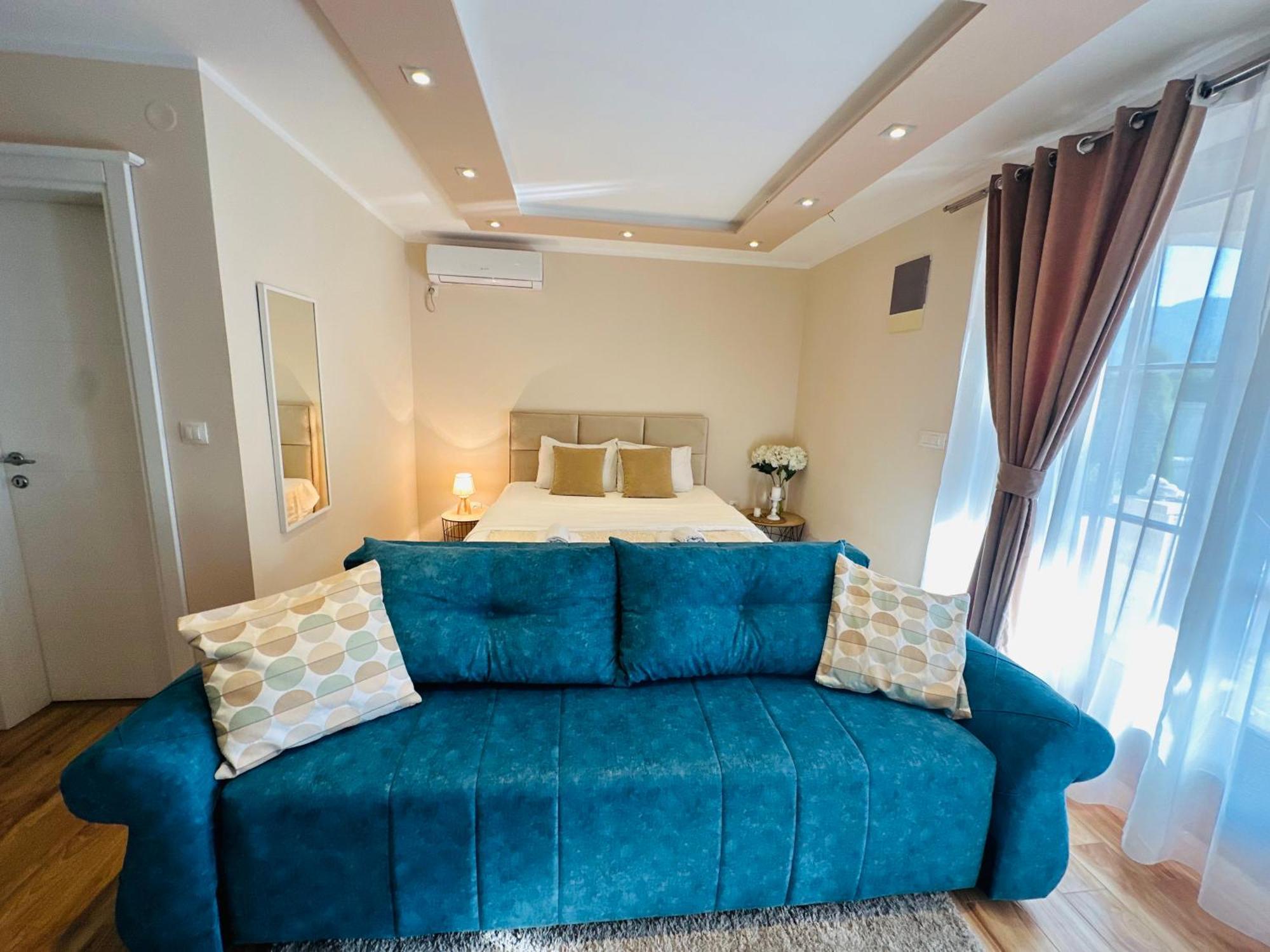 Villa Blanca Risan Buitenkant foto